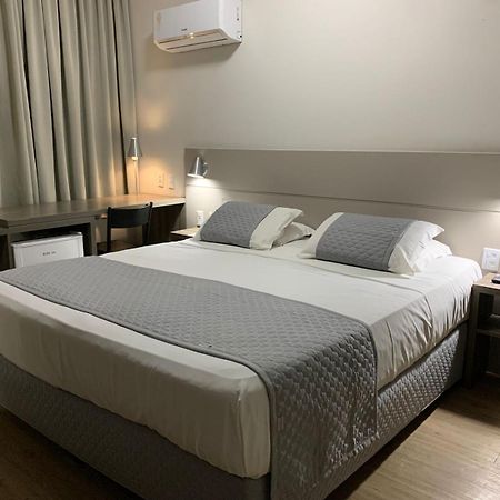 Hotel Valerim Itajai / Navegantes Buitenkant foto