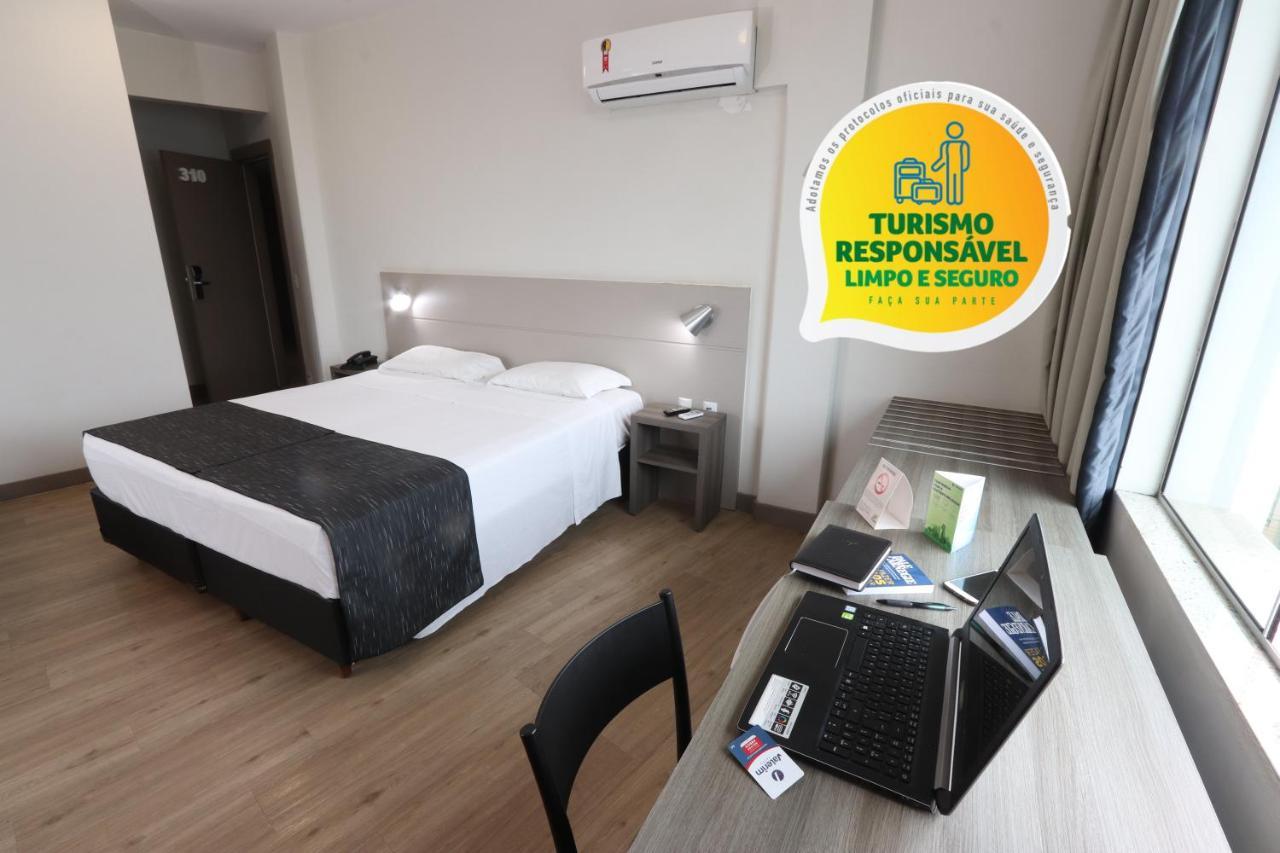 Hotel Valerim Itajai / Navegantes Buitenkant foto