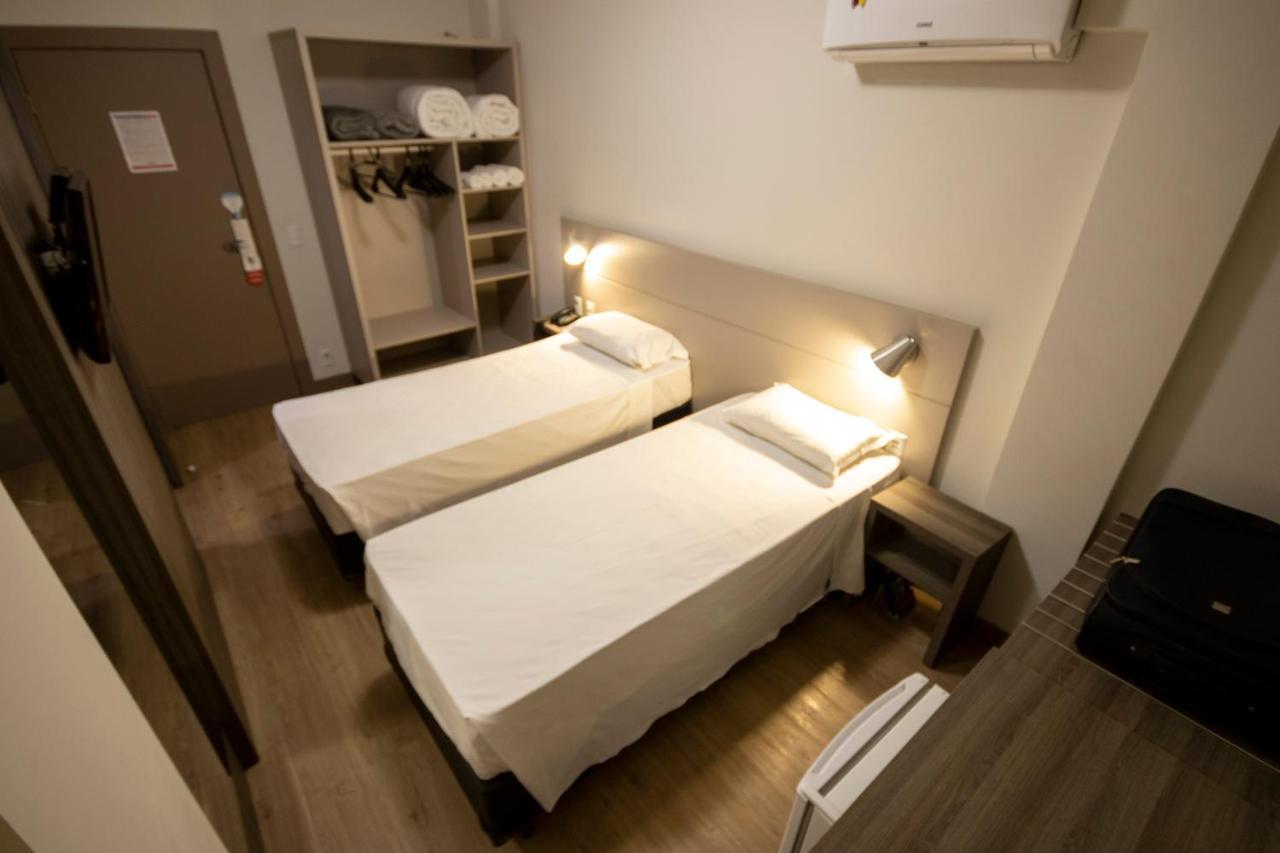 Hotel Valerim Itajai / Navegantes Buitenkant foto