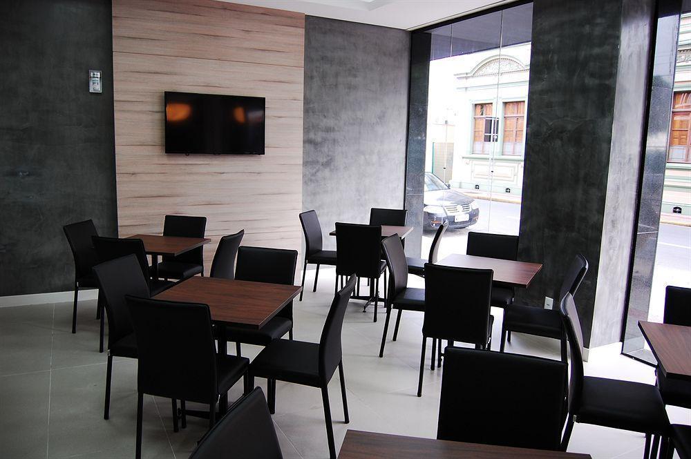Hotel Valerim Itajai / Navegantes Buitenkant foto